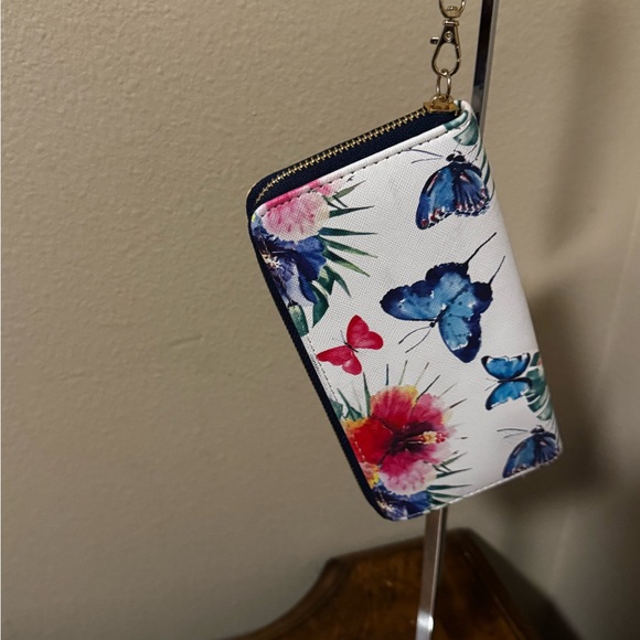 CORAL BAY Beautiful  Colorful Floral Butterfly Zip Around Wallet NWOT - Picture 8 of 9